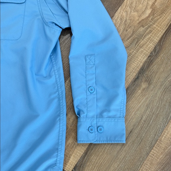 Duluth Trading Blue Long Sleeve Button-Up Shirt 35% Coolplus - Picture 5 of 16